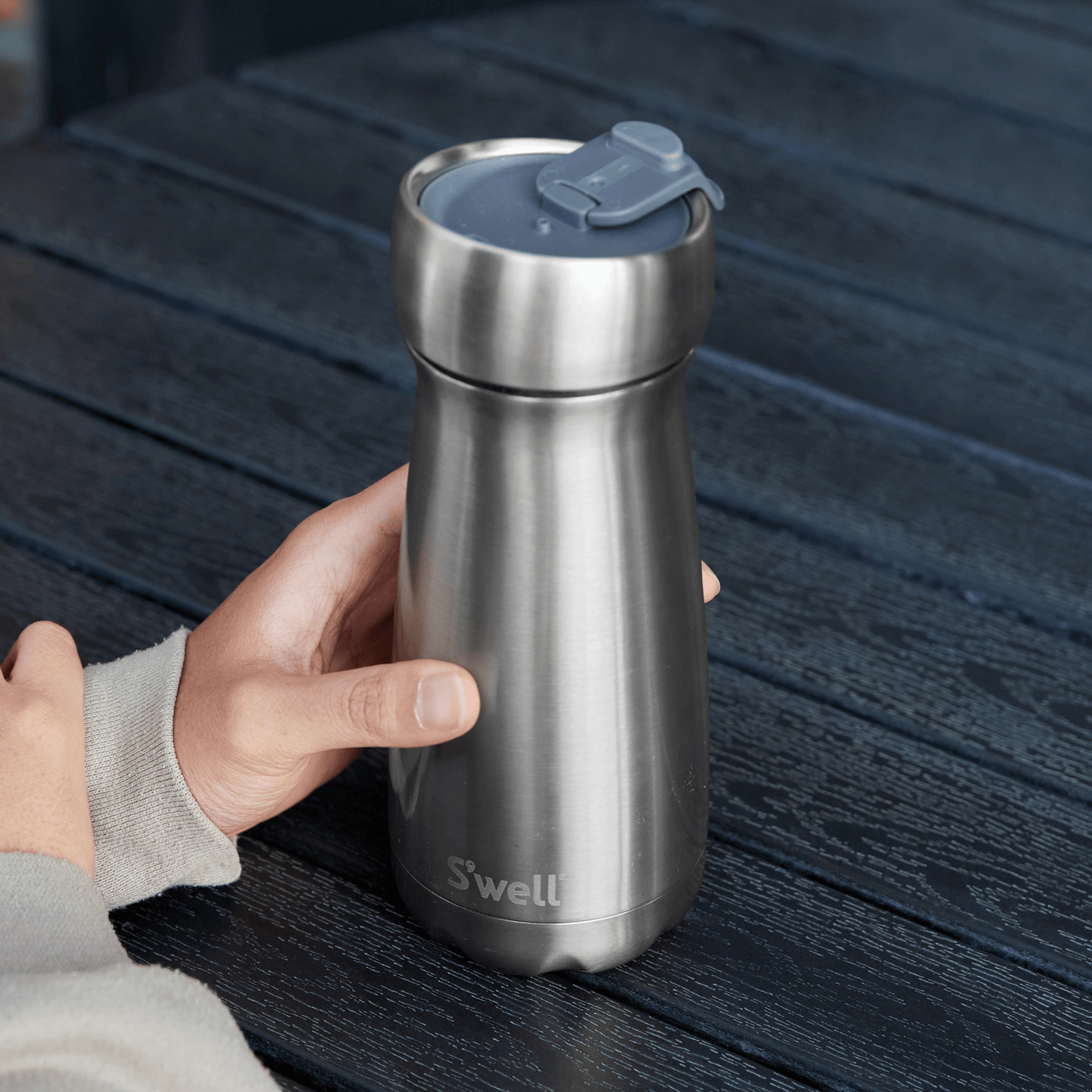commuter-lid-h9 Swell-Commuter-Lid-Lifestyle.png