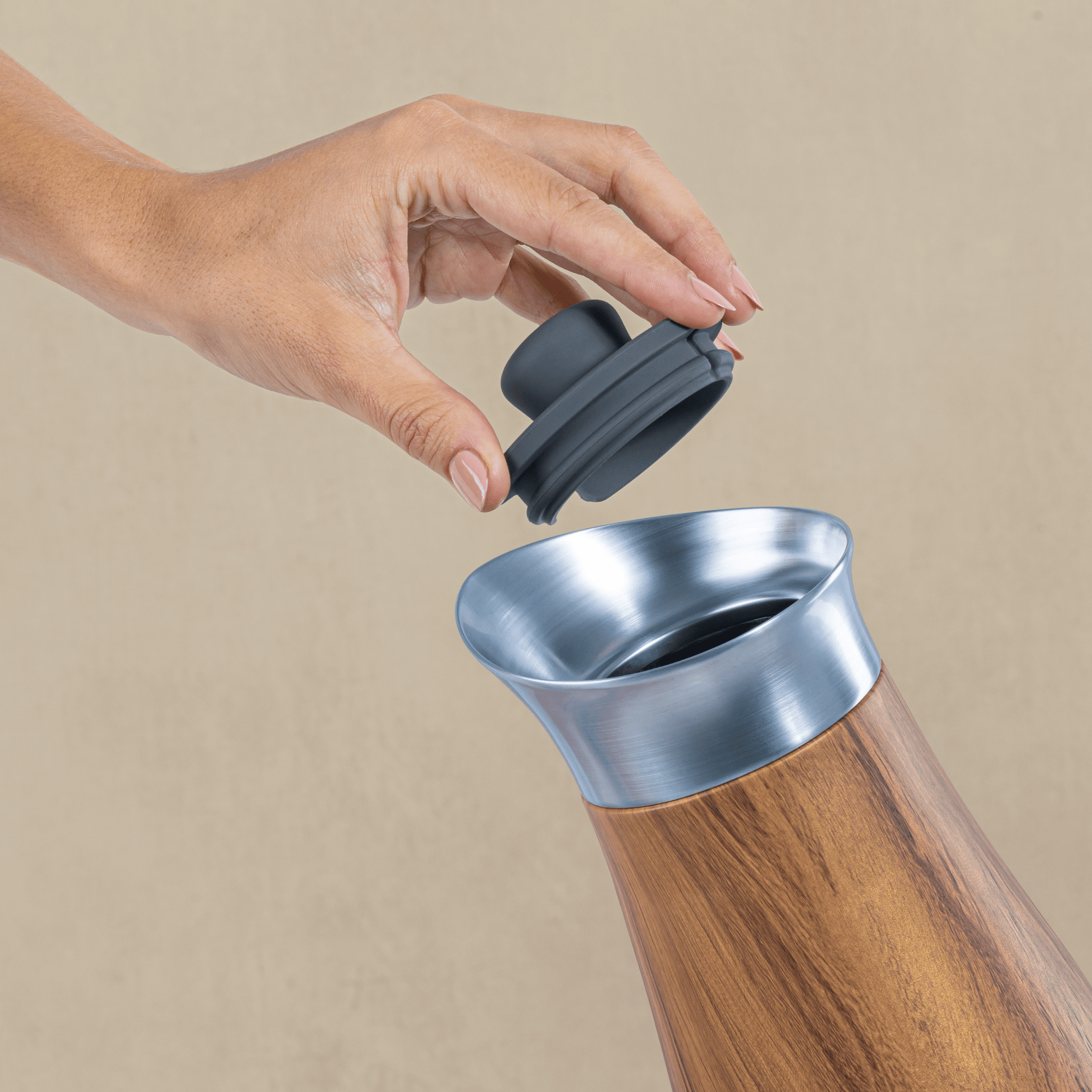 carafe-with-lid-d6 Swell-Carafe-Teakwood-Lifestyle.png