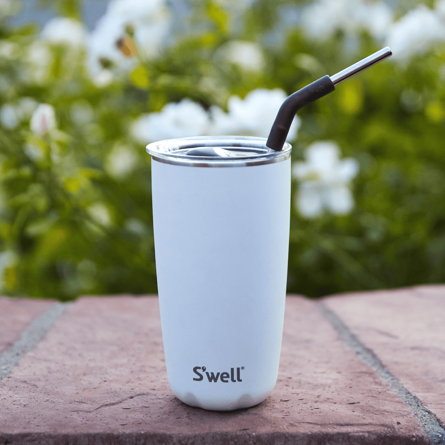 stainless-steel-straw-set-m2 Swell-Stainless-Steel-Straw-Set-Lifestyle-1.png